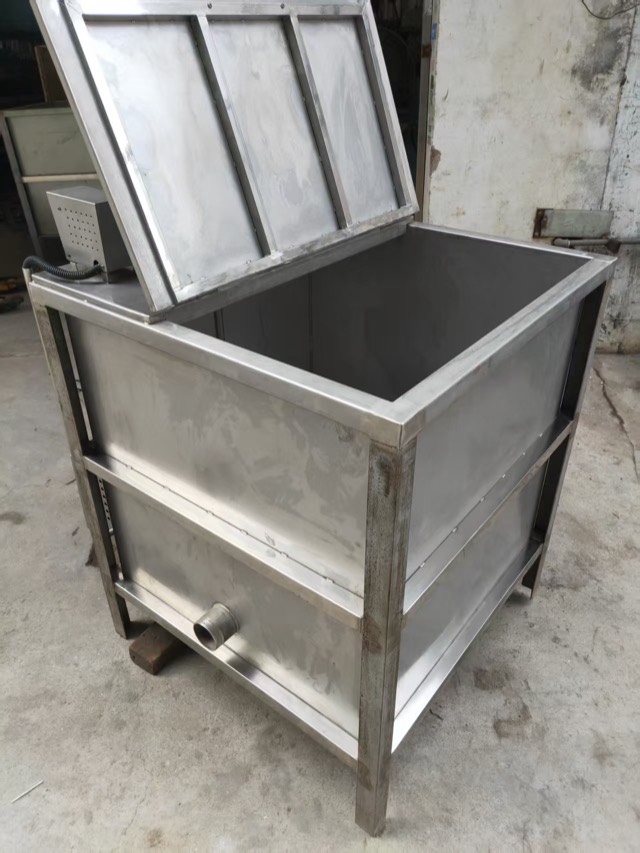 Single-Wall Electric Heated Wax Melting Tank with Agitator — Detail view 2